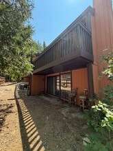 Building Photo - 1439 Ski Run Blvd
