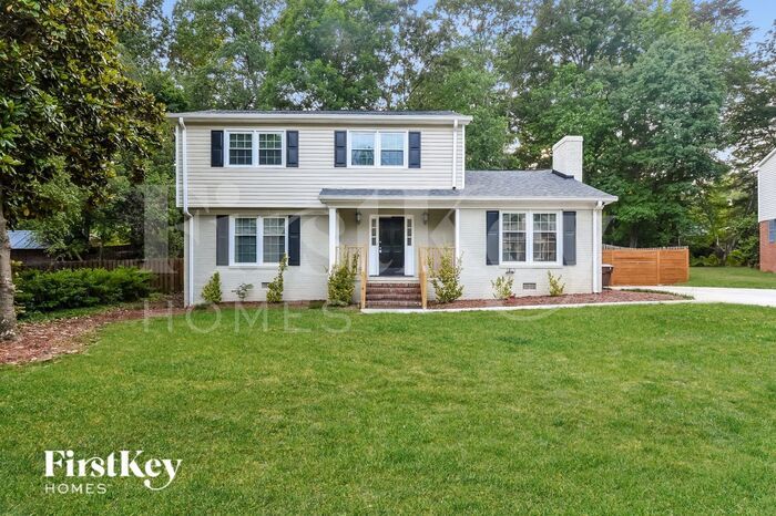 Primary Photo - 1705 Clarendon Dr