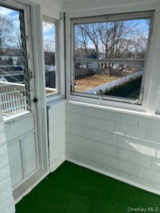 Foto del edificio - 86 Rollstone Ave