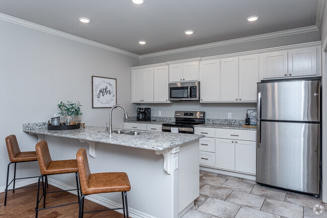 1BR, 1BA - A1 - Woodland Park