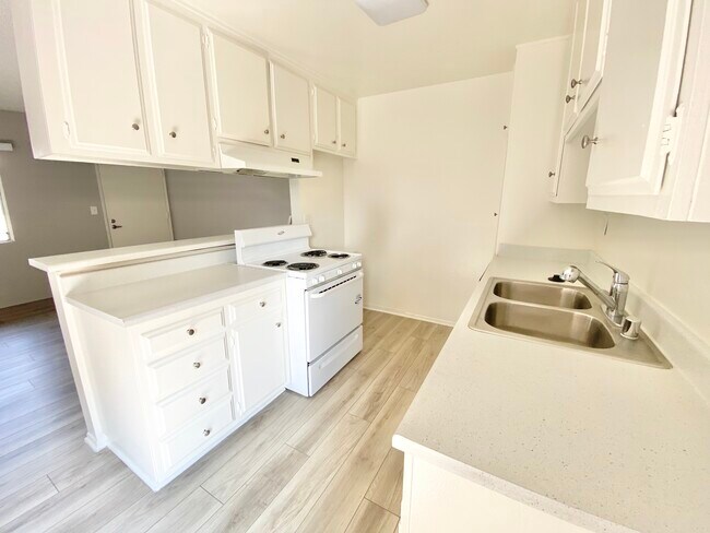 Foto del edificio - 3337 S Canfield Ave