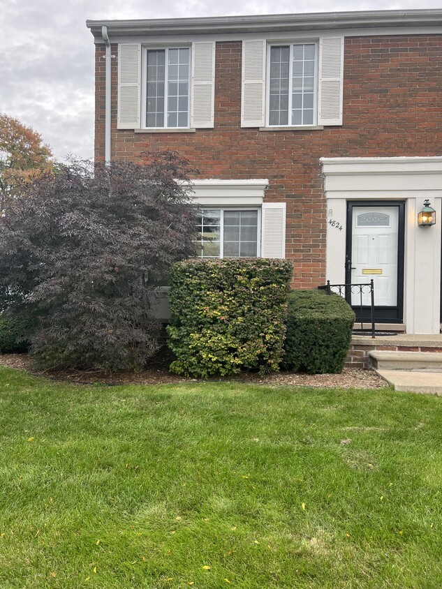 Primary Photo - 4824 Mansfield Ave