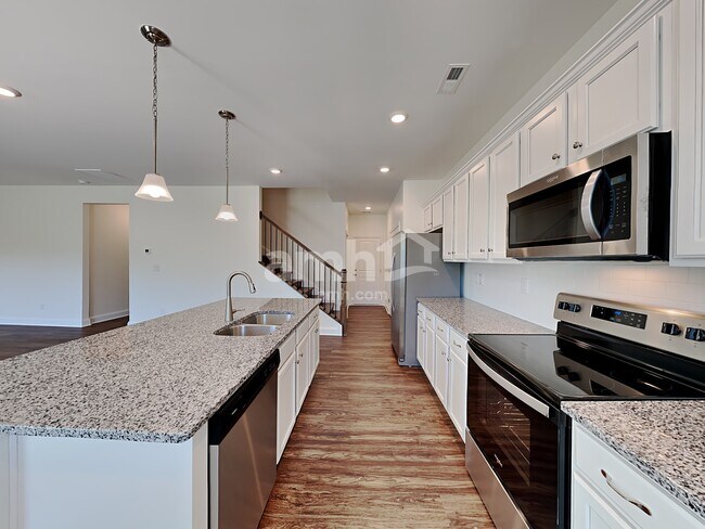 Building Photo - 3044 Garris Rd