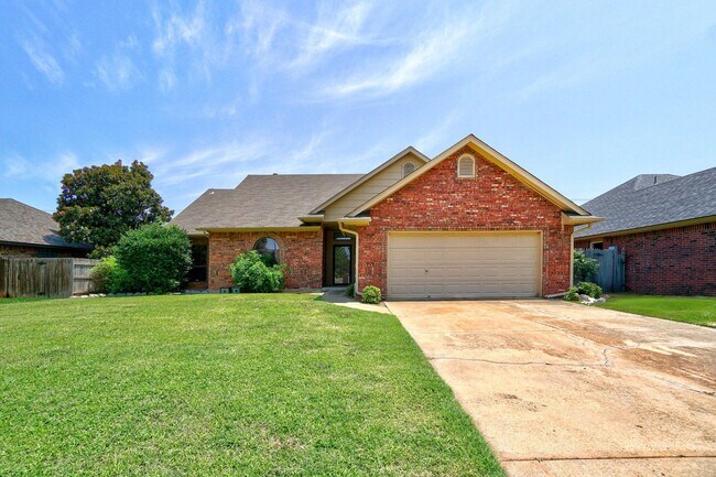 Building Photo - Comfortable Living in Edmond – 3BR with Prime Convenience