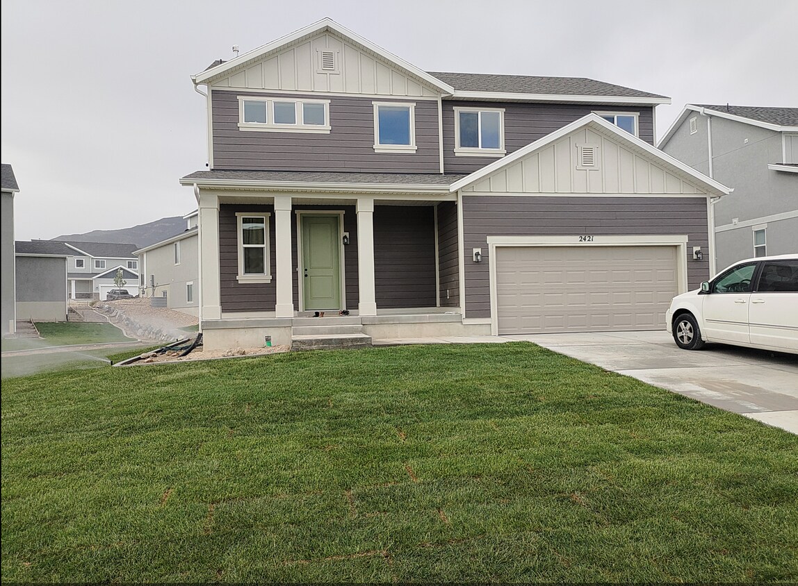 Foto principal - 2421 S Blue Water Ln