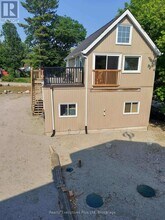 Building Photo - 362-362 Balm Beach Rd W