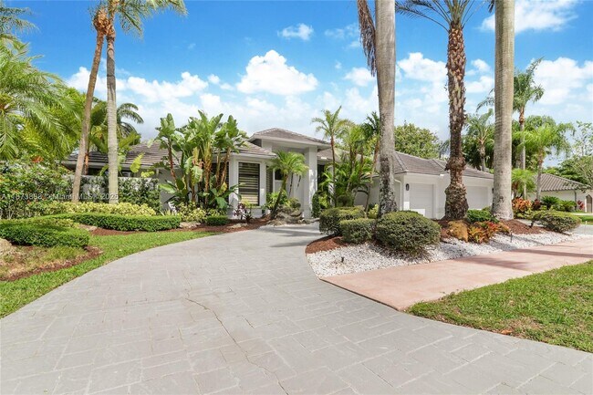 Building Photo - 3041 Birkdale Dr