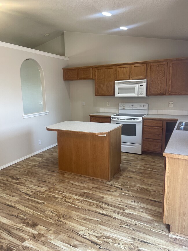 Foto del edificio - 518 Cornwall Way