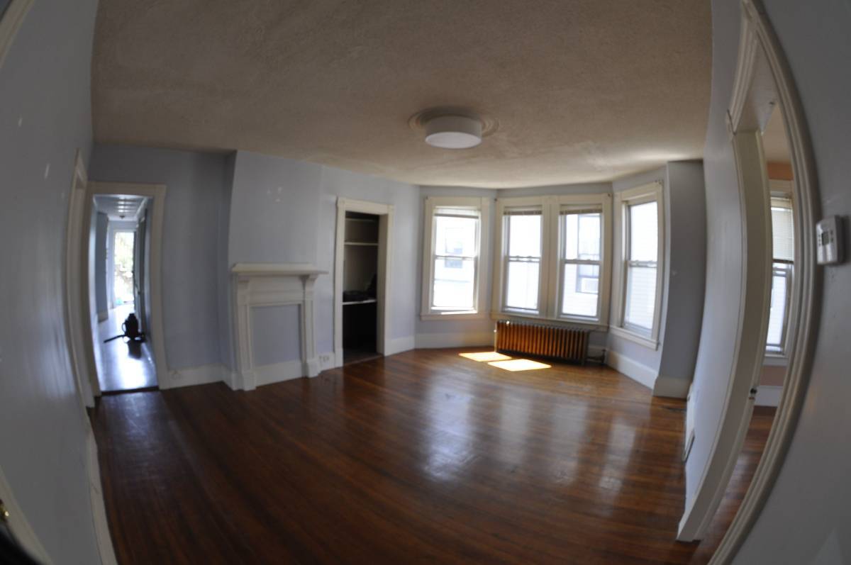 Primary Photo - 10 Lincoln Ave