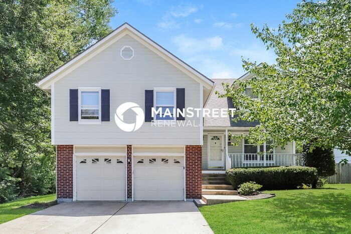 Primary Photo - 4 Bedroom Pet-Friendly Home in Lee's Summit, MO with Main Street Renewal