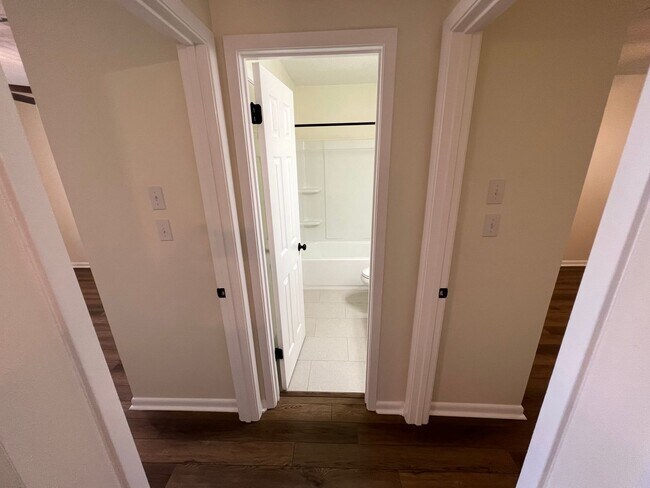 Foto del edificio - Pensacola - Northeast - 2 bedroom, 1 bathroom