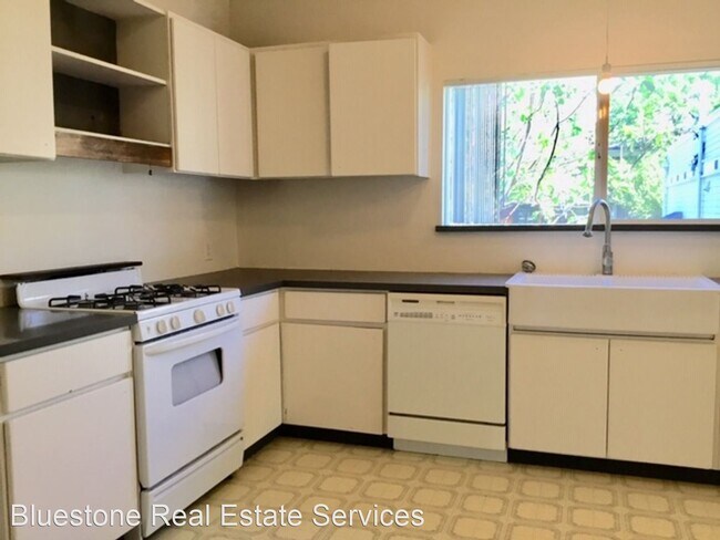 Foto del edificio - 1 br, 1.5 bath House - 8415 SE 17th Ave.