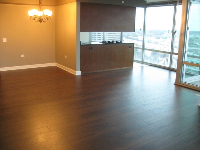 Building Photo - 9715 Woods Dr