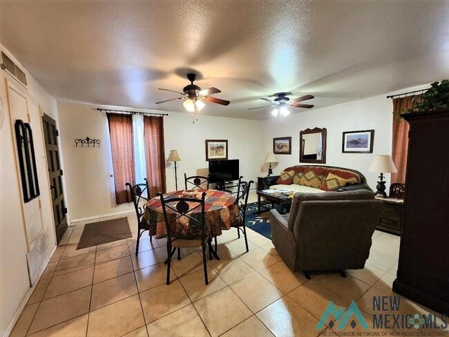 Foto del edificio - 1501 Riley Dr