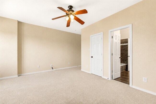 Building Photo - 17415 Elverson Oaks Dr