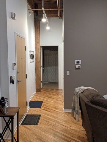 Foto del edificio - 1040 W Adams St