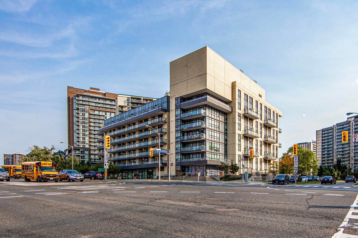 Primary Photo - Uptown Towers I & II