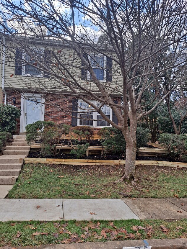 Primary Photo - 6479 Rockshire St