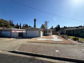 Building Photo - 619 Vaqueros Ave