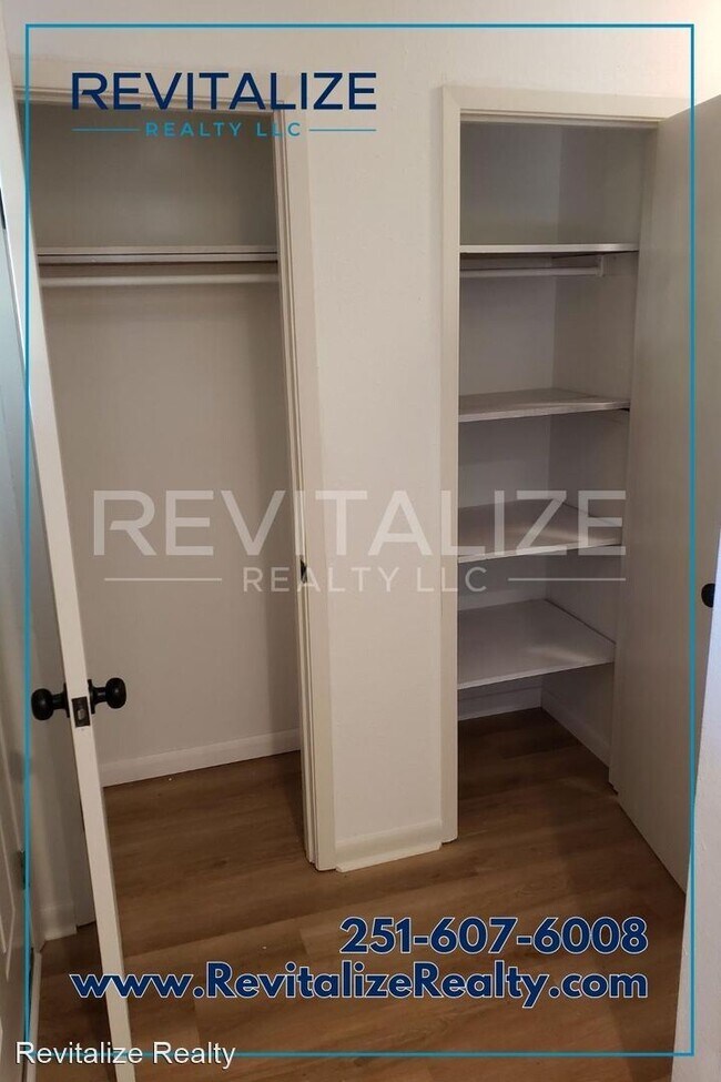 Building Photo - 4 br, 2 bath House - 2020 Lebaron Dr W