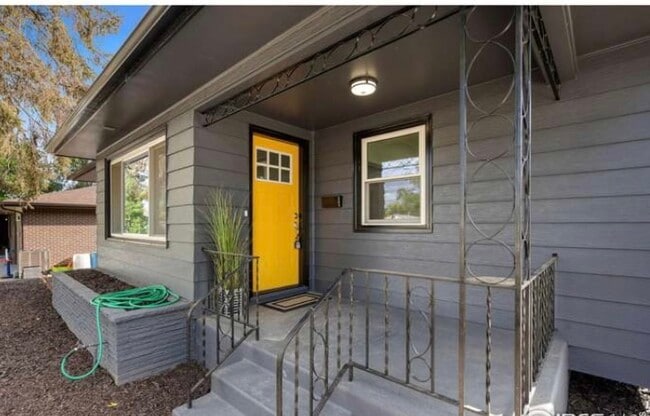 Building Photo - 1722 18th Ave