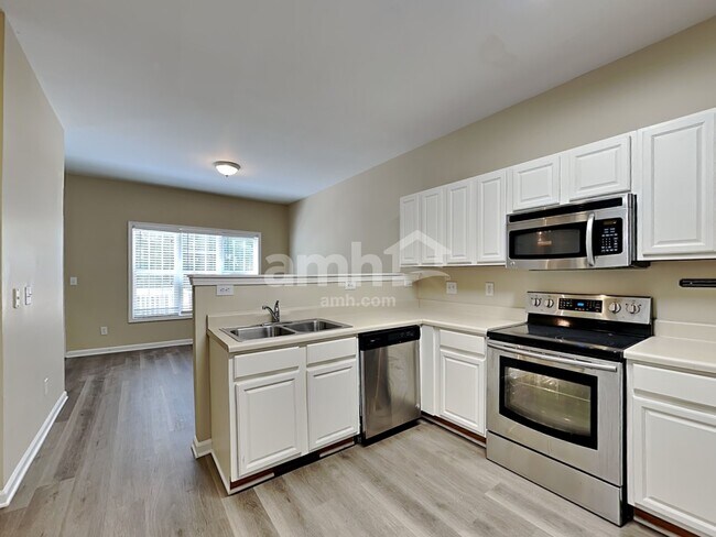 Building Photo - 2917 Rainford Ct