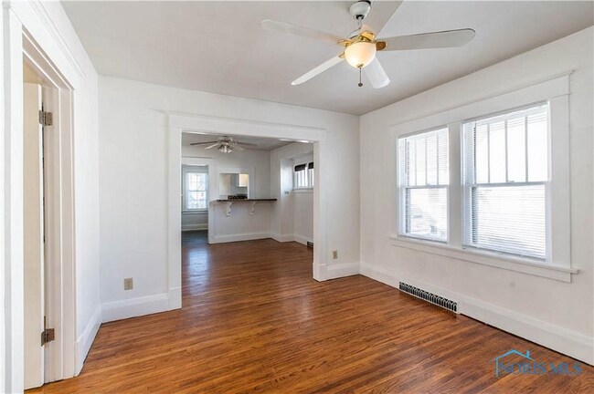 Foto del edificio - 1715 Perth St