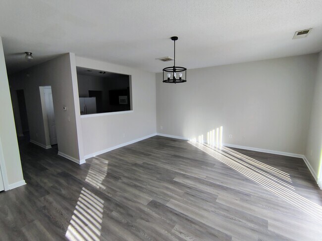 Área de estar - 2261 Bigwood Trail