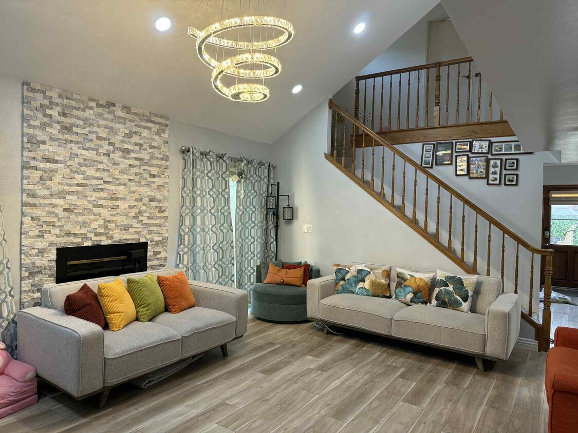 Foto principal - 10743 Cariuto Ct