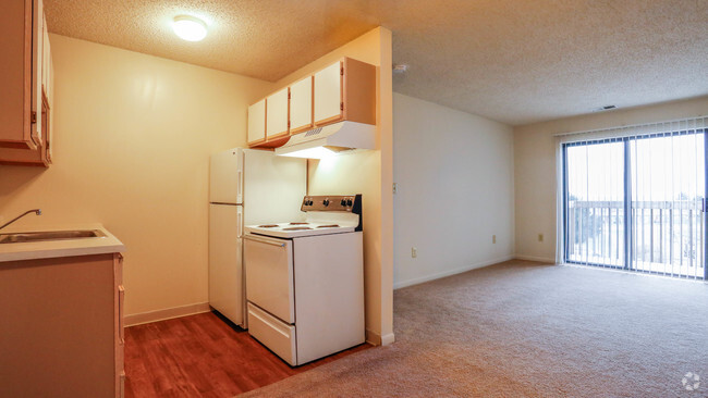 2 habitaciones/1 baño - Cocina - Cedar Trail Apartments