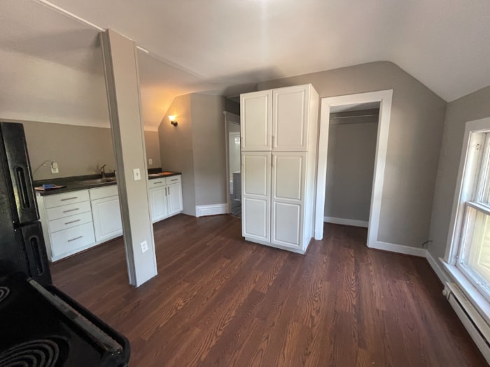 213 Burr Oak St, Kalamazoo, MI 49001 Townhome Rentals in Kalamazoo MI