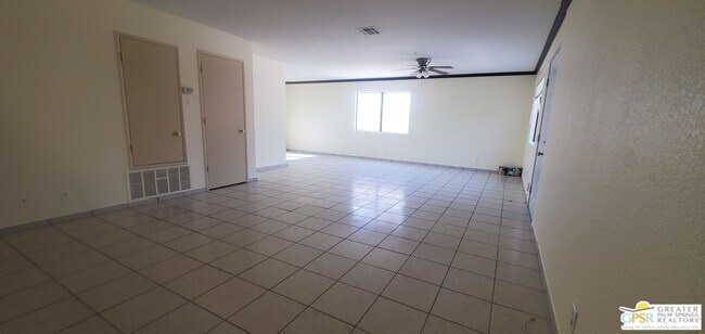 Building Photo - 13755 Sarita Dr