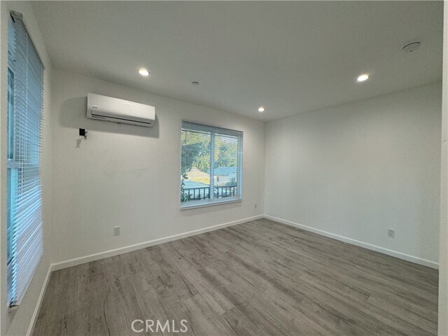 Foto del edificio - 7018 Bertrand Ave