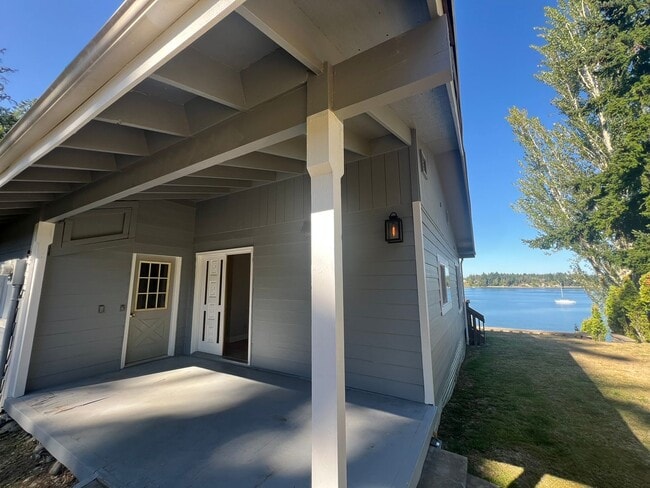 Building Photo - PENDING APPLICATION; Beachfront Cabin on H...