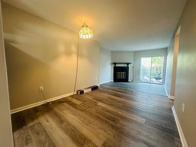 Building Photo - 7921 Brighton Way