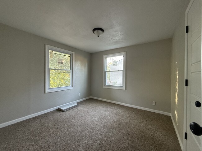 Building Photo - 2753 N 34th St