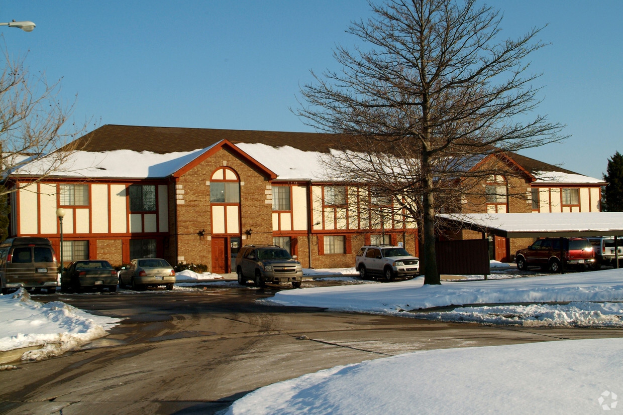 Primary Photo - Dearborn Village Square