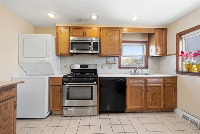 Building Photo - 187 Hampshire St