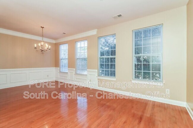 Foto del edificio - 9034 Parlor Dr