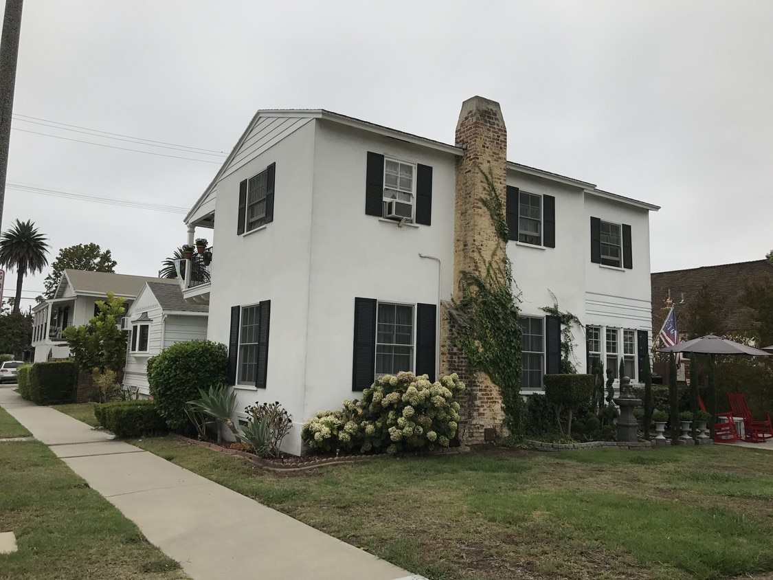 Primary Photo - 135 Lindero Ave