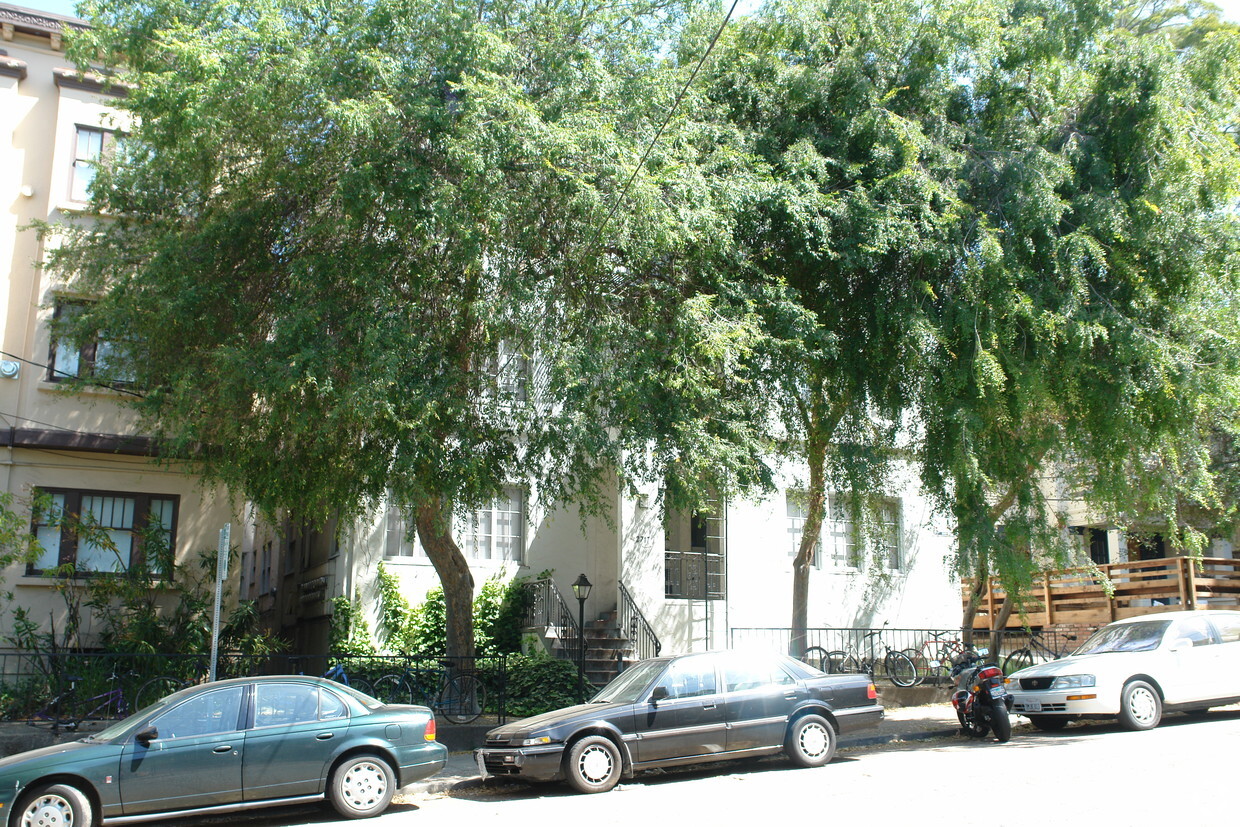 Foto del edificio - 2717 Channing Way