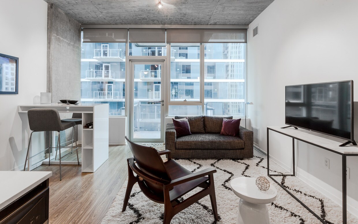 Foto principal - 1331 S Wabash Ave