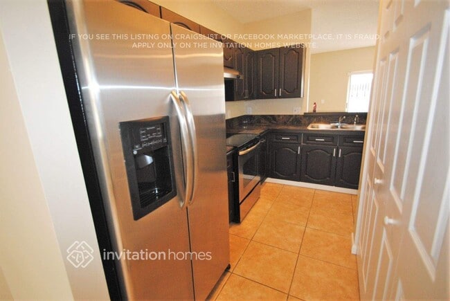 Foto del edificio - 16147 Emerald Cove Rd