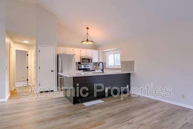 Foto del edificio - 14627 Echo Hills Dr