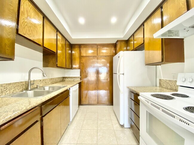 Foto del edificio - 12720 Burbank Blvd