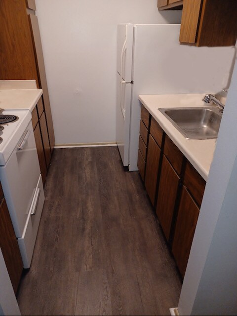 Foto del edificio - 217 S Oak St