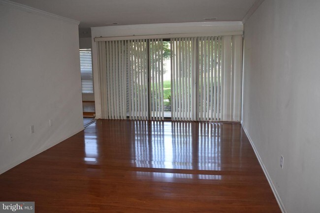 Foto del edificio - 407 Christopher Ave