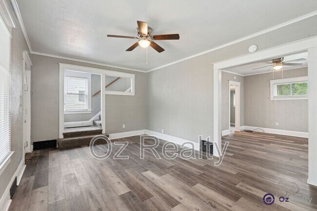 Building Photo - 436 Danberry St