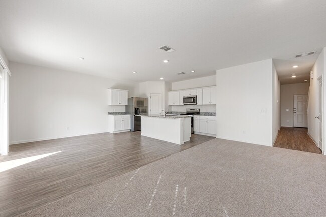Foto del edificio - 19507 Cloudy Bay Dr
