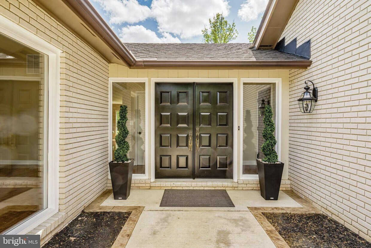 5471 Harris Farm Ln, Clarksville, MD 21029 House Rental in